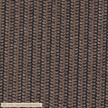 3,83 x 4,50 x 3,74 m-es egyedi napvitorla